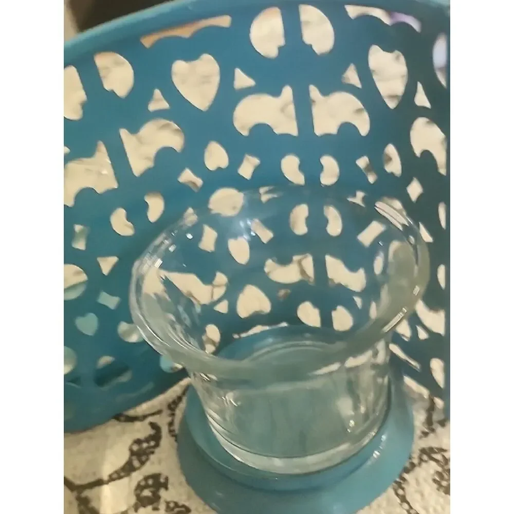 Source Unknown stylish teal